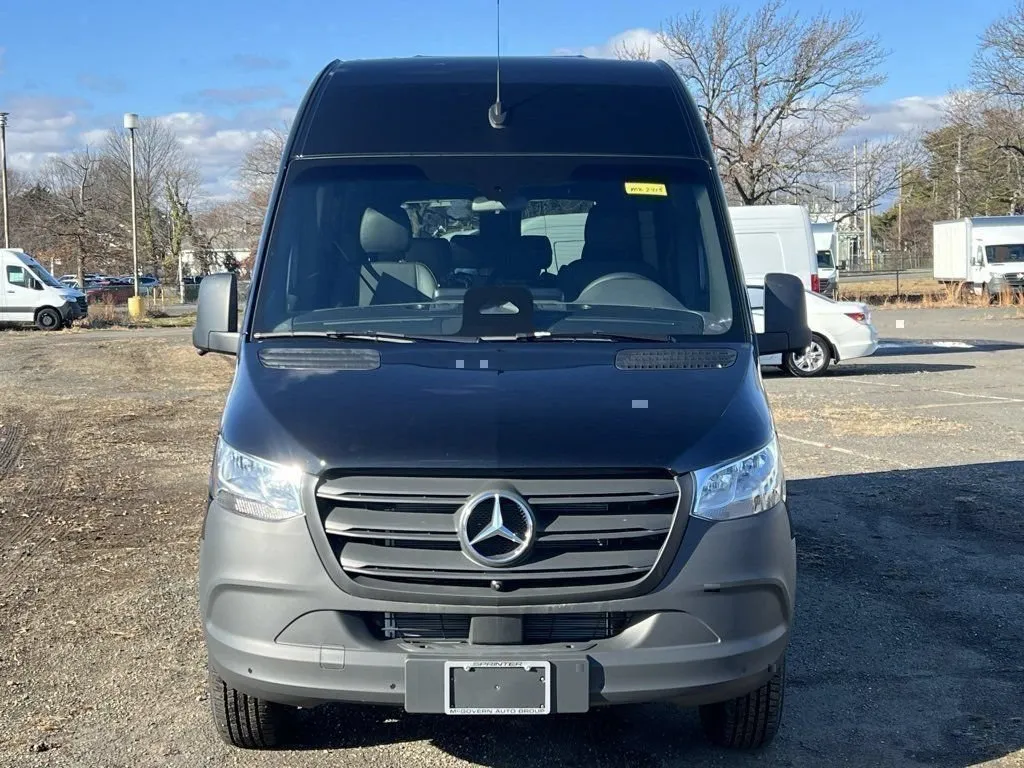 2025 Mercedes-Benz Sprinter 2500