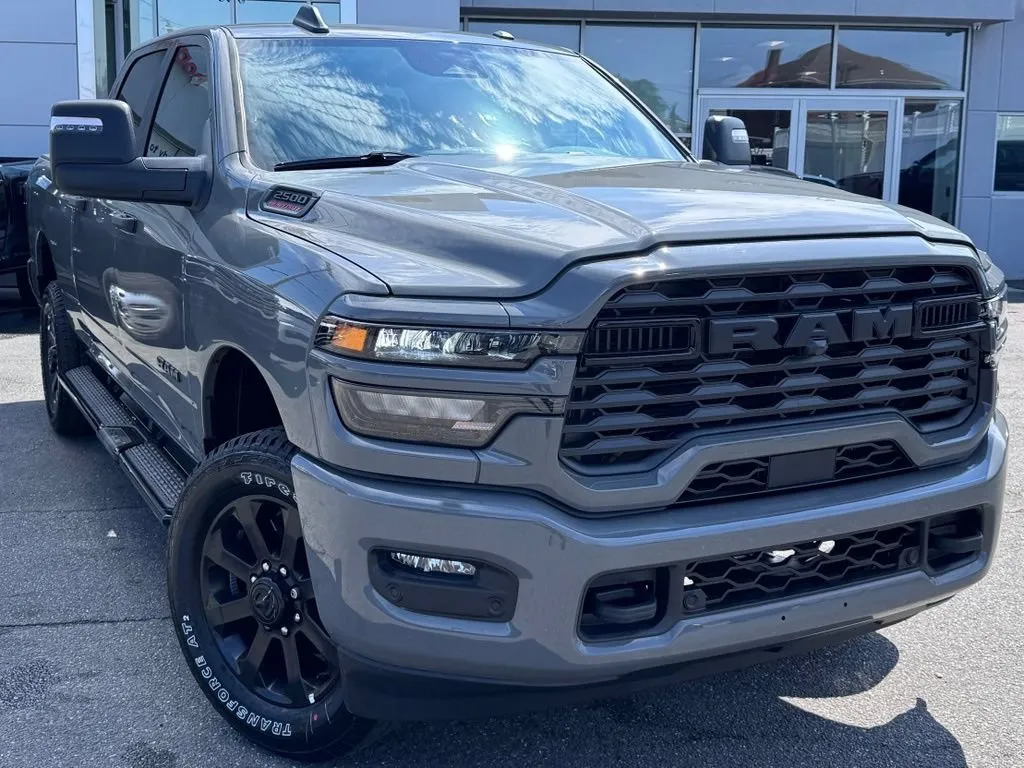 2026 RAM 2500 Big Horn AWD/4WD