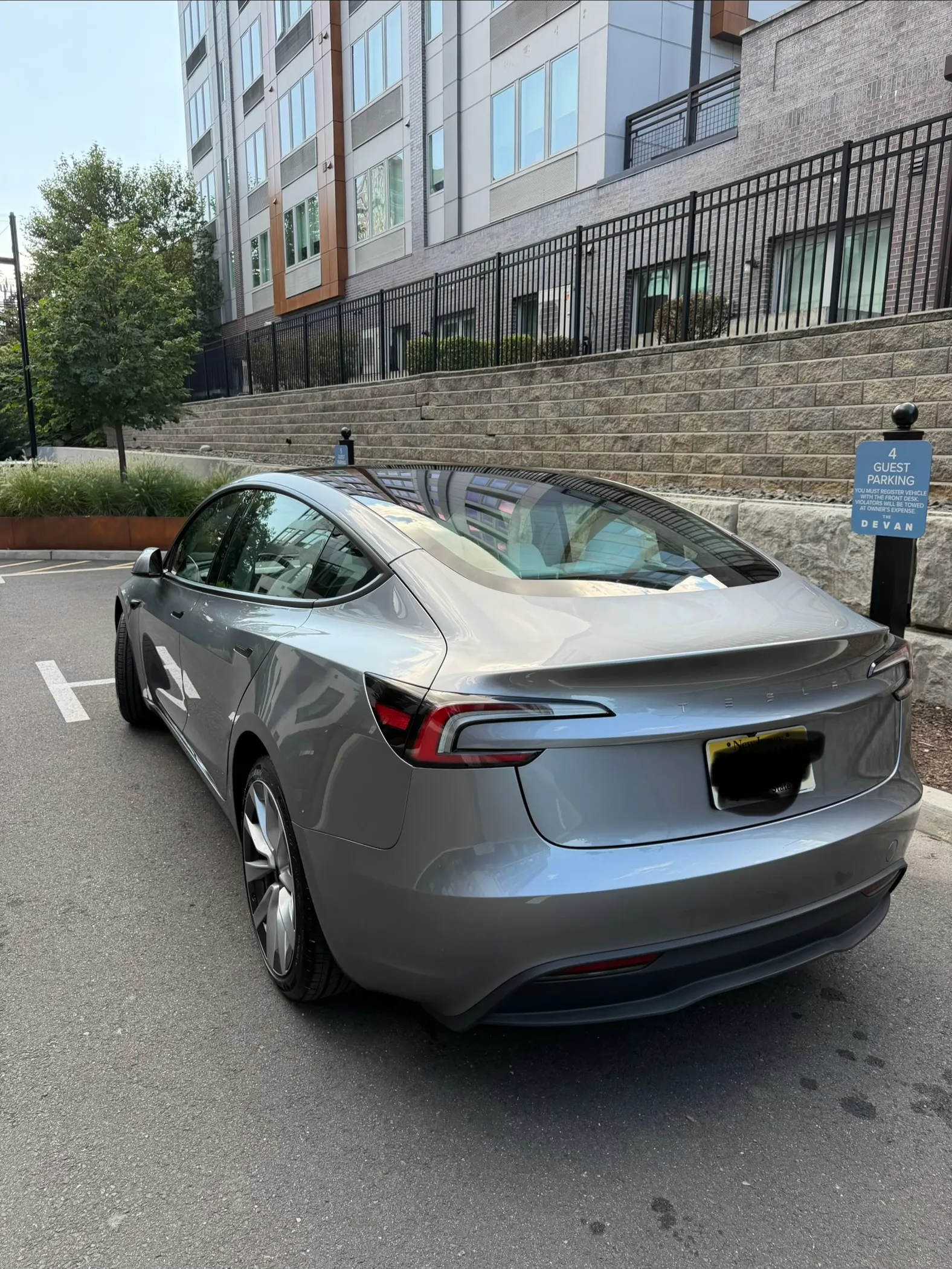 2025 Tesla Model 3 Long Range Sedan 4D RWD