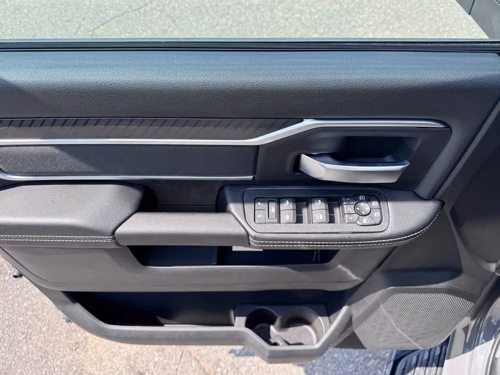 2026 RAM 2500 Big Horn AWD/4WD
