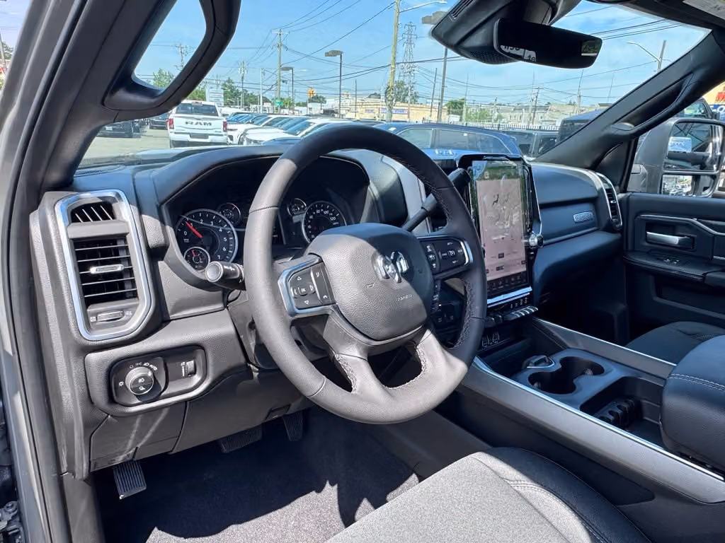 2026 RAM 2500 Big Horn AWD/4WD