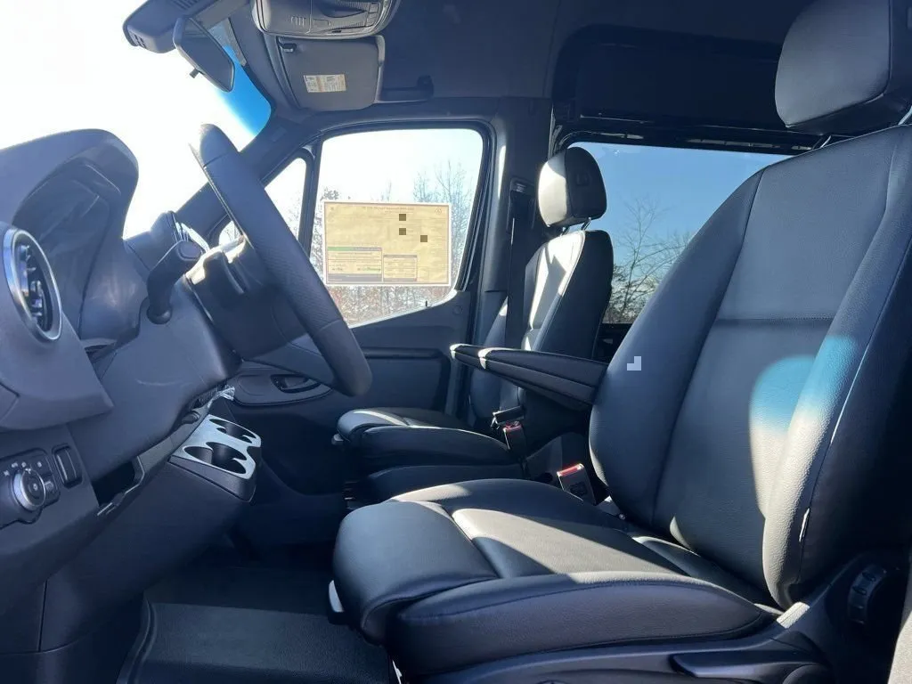 2025 Mercedes-Benz Sprinter 2500