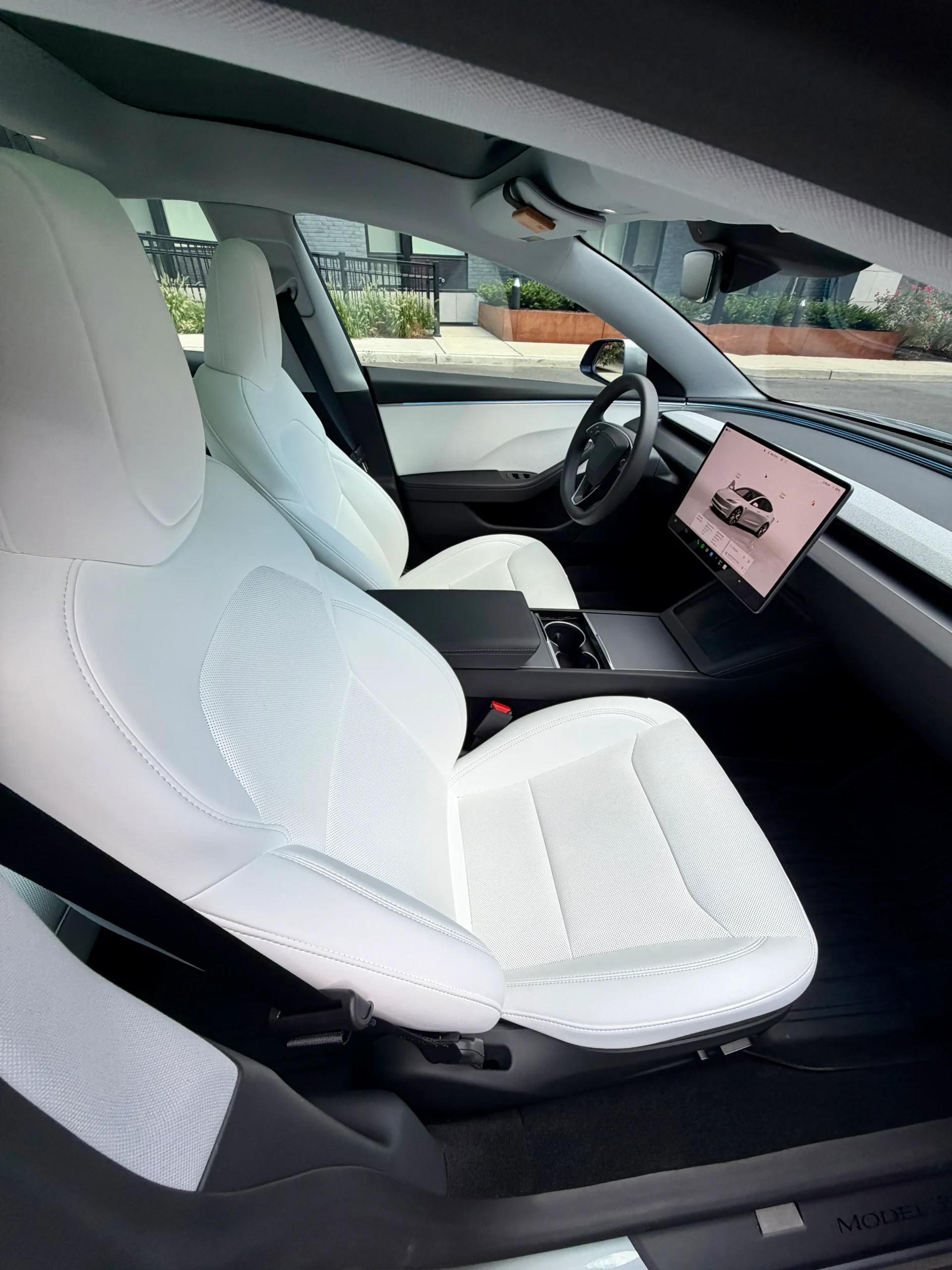 2025 Tesla Model 3 Long Range Sedan 4D RWD