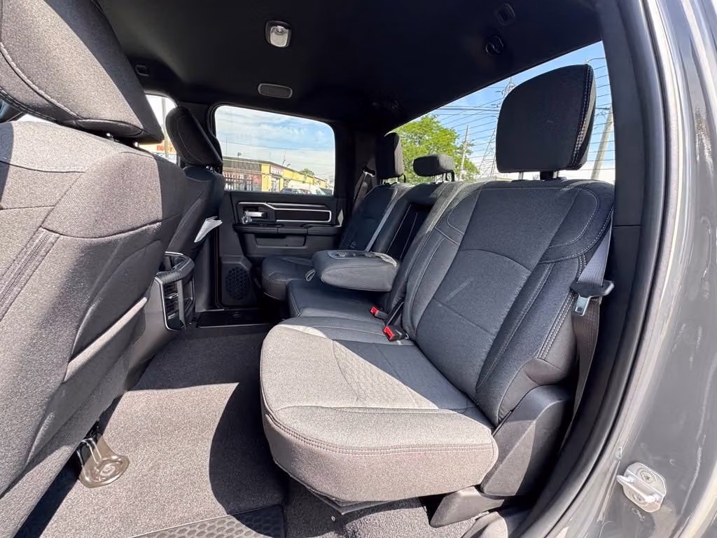 2026 RAM 2500 Big Horn AWD/4WD