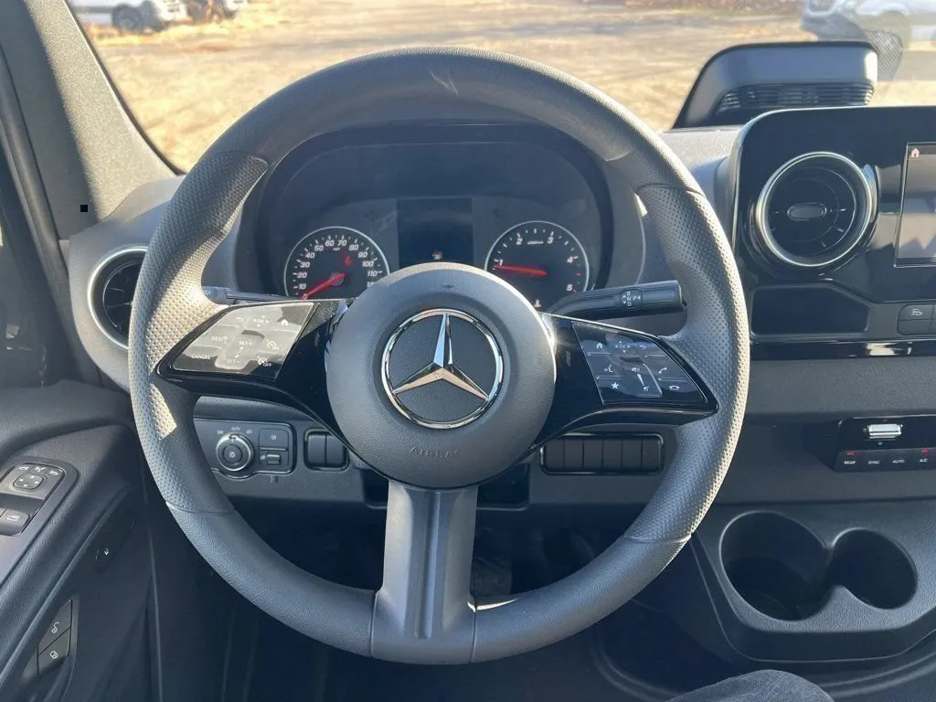 2025 Mercedes-Benz Sprinter 2500