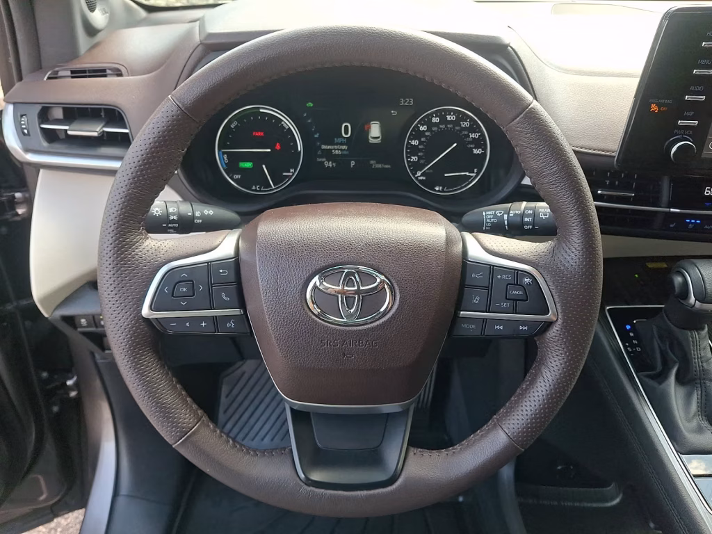 2024 Toyota Sienna Platinum AWD/4WD