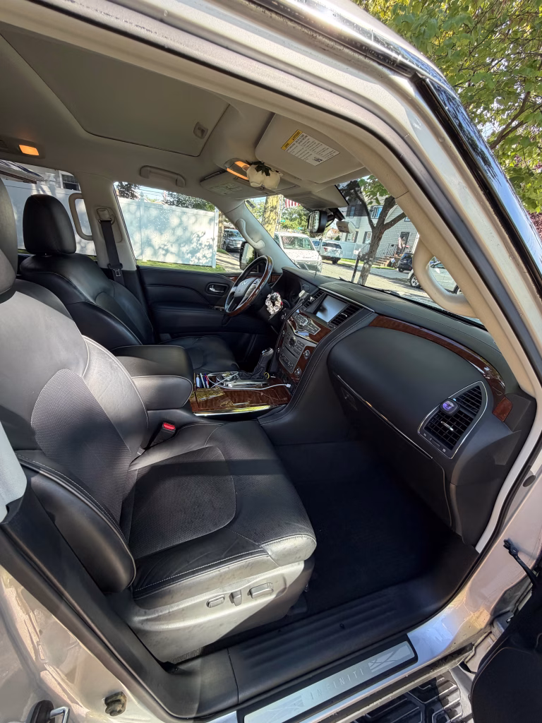 2018 INFINITI QX80 Sport Utility 4D AWD/4WD