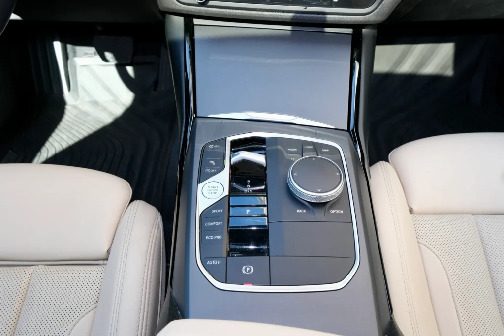 2023 BMW 2 Series 230i Coupe 2D RWD