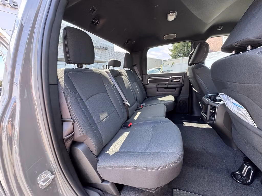 2026 RAM 2500 Big Horn AWD/4WD