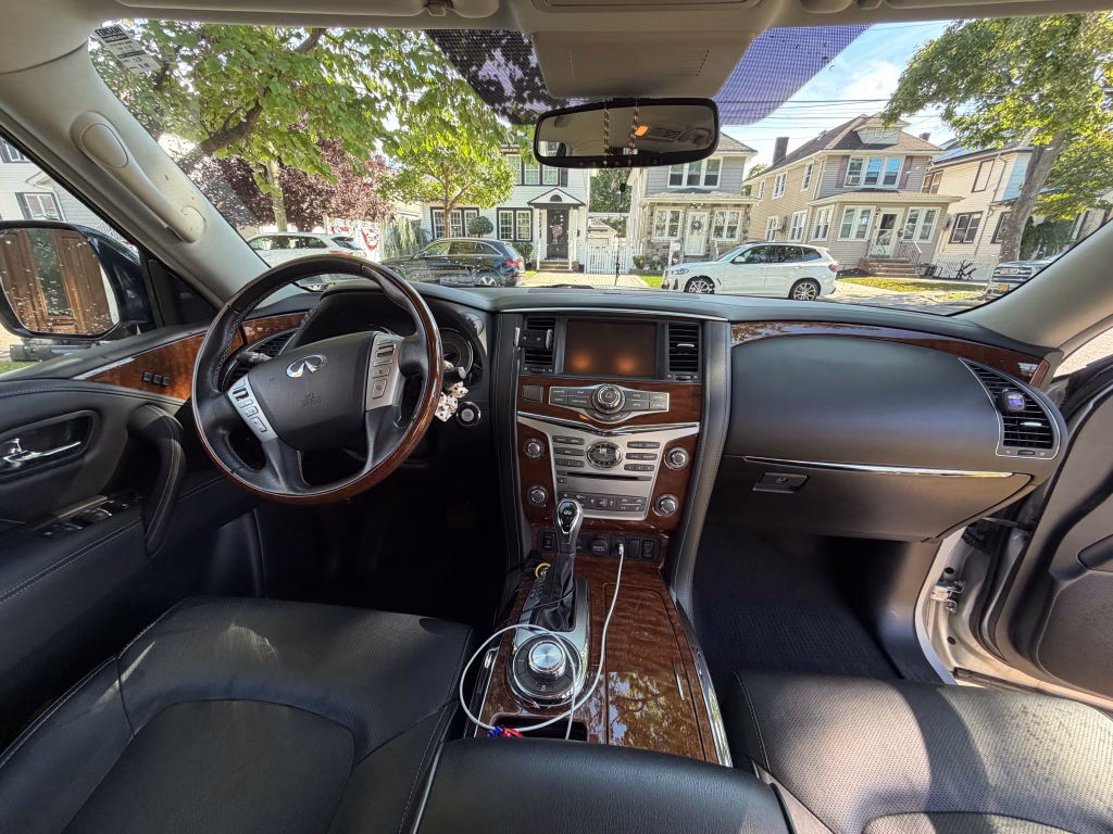 2018 INFINITI QX80 Sport Utility 4D AWD/4WD