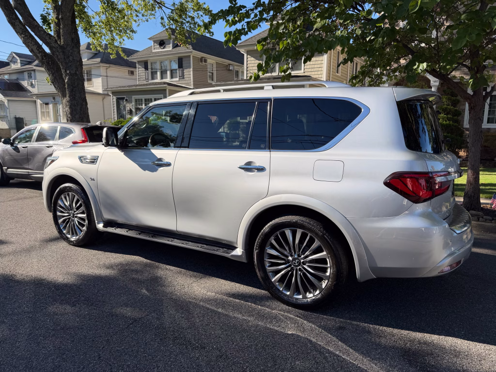 2018 INFINITI QX80 Sport Utility 4D AWD/4WD
