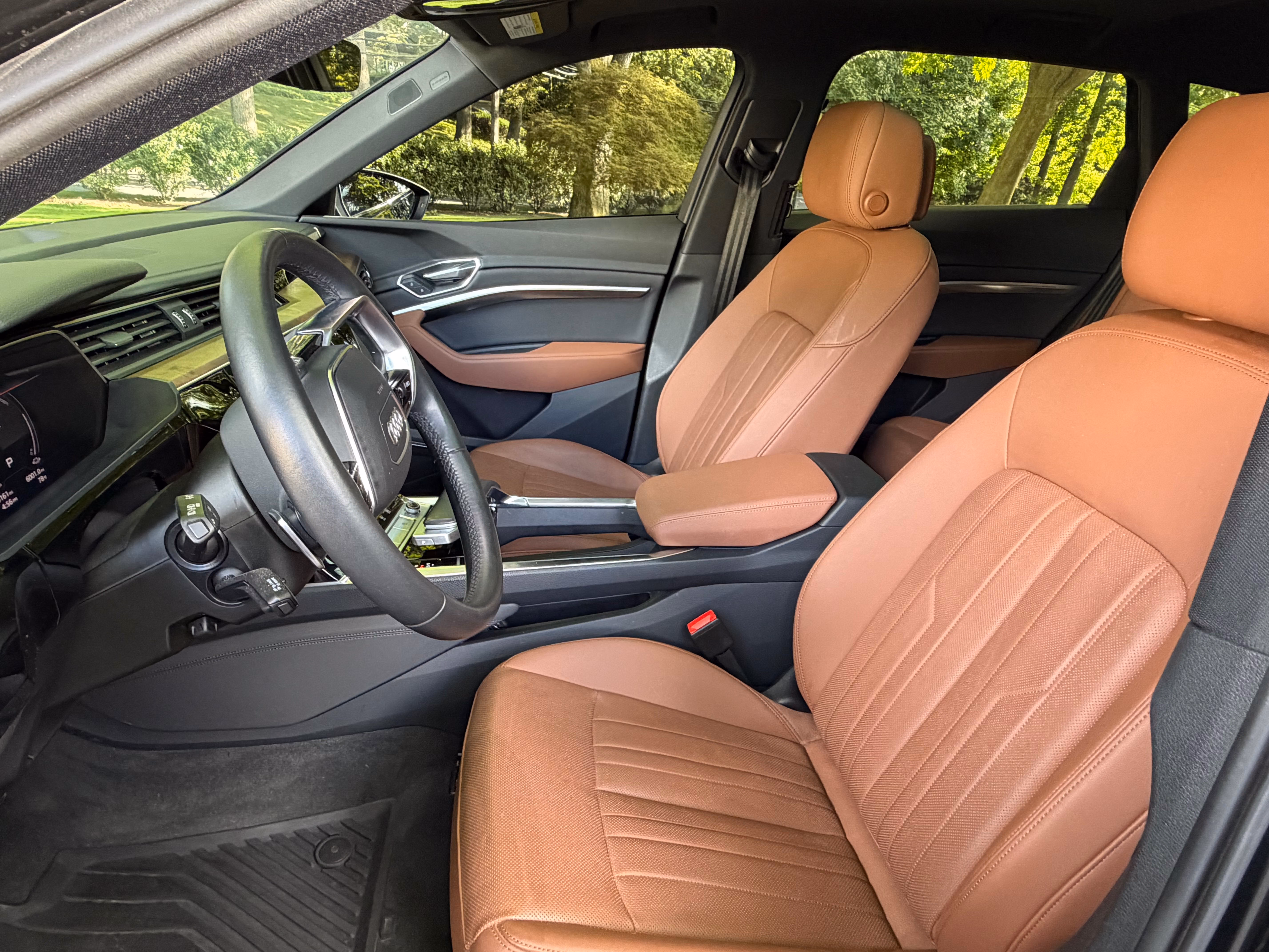 2022 Audi e-tron Premium Plus Sport Utility 4D AWD/4WD
