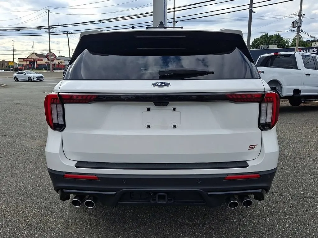 2025 Ford Explorer ST AWD/4WD