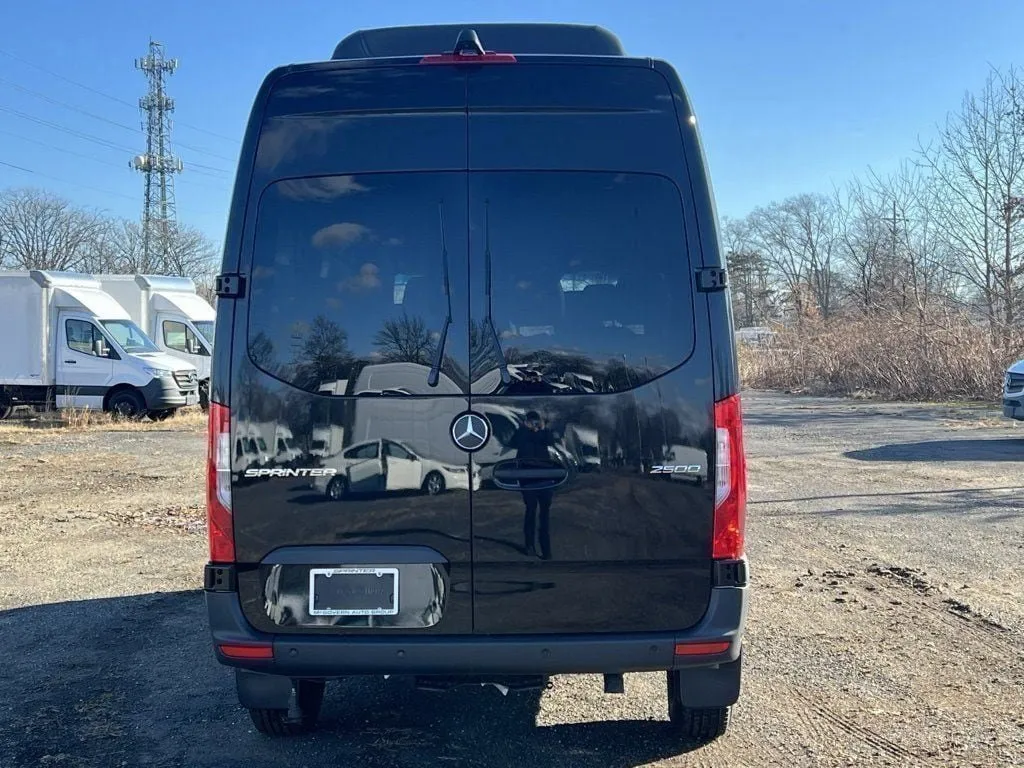 2025 Mercedes-Benz Sprinter 2500