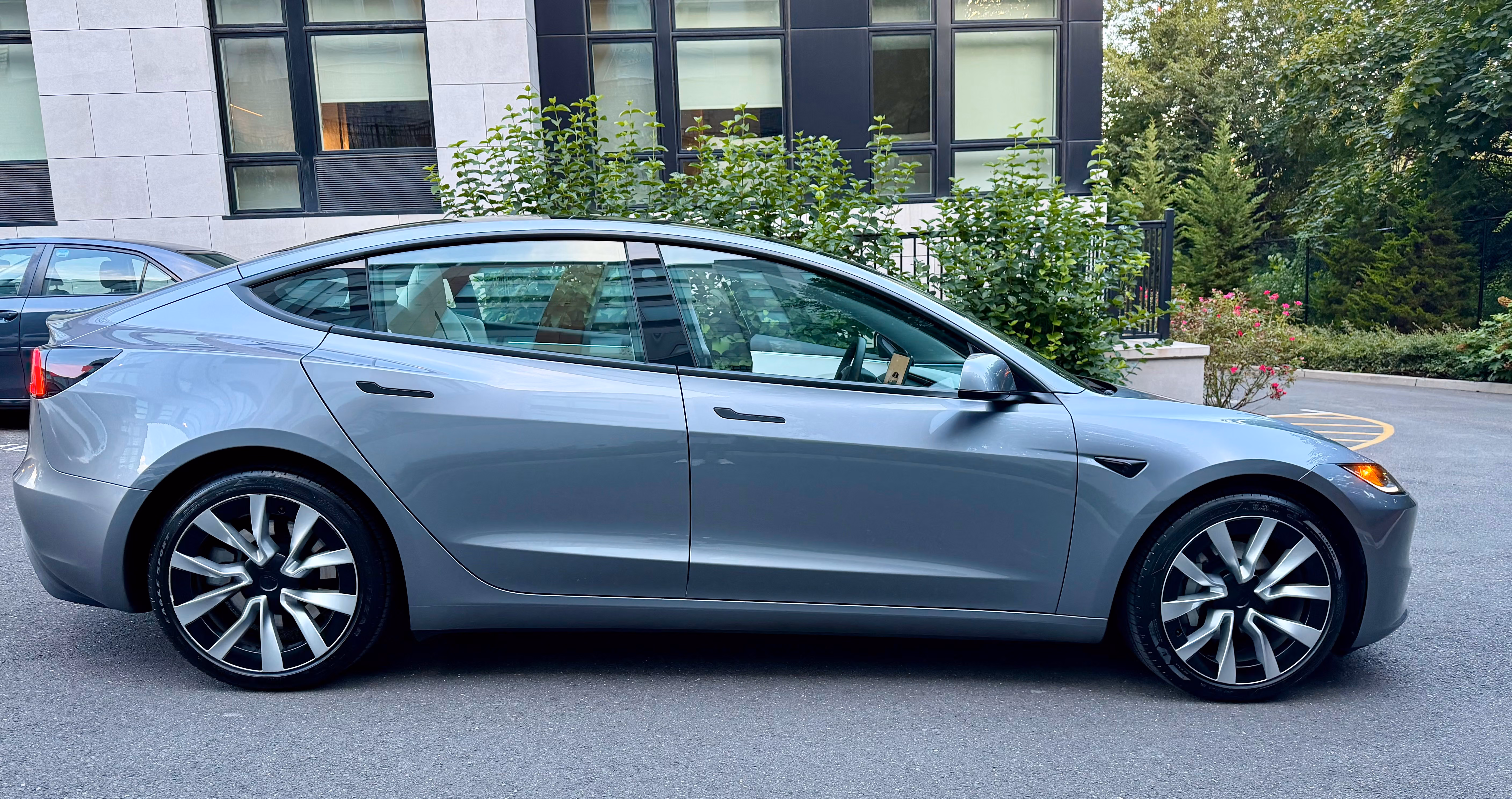 2025 Tesla Model 3 Long Range Sedan 4D RWD