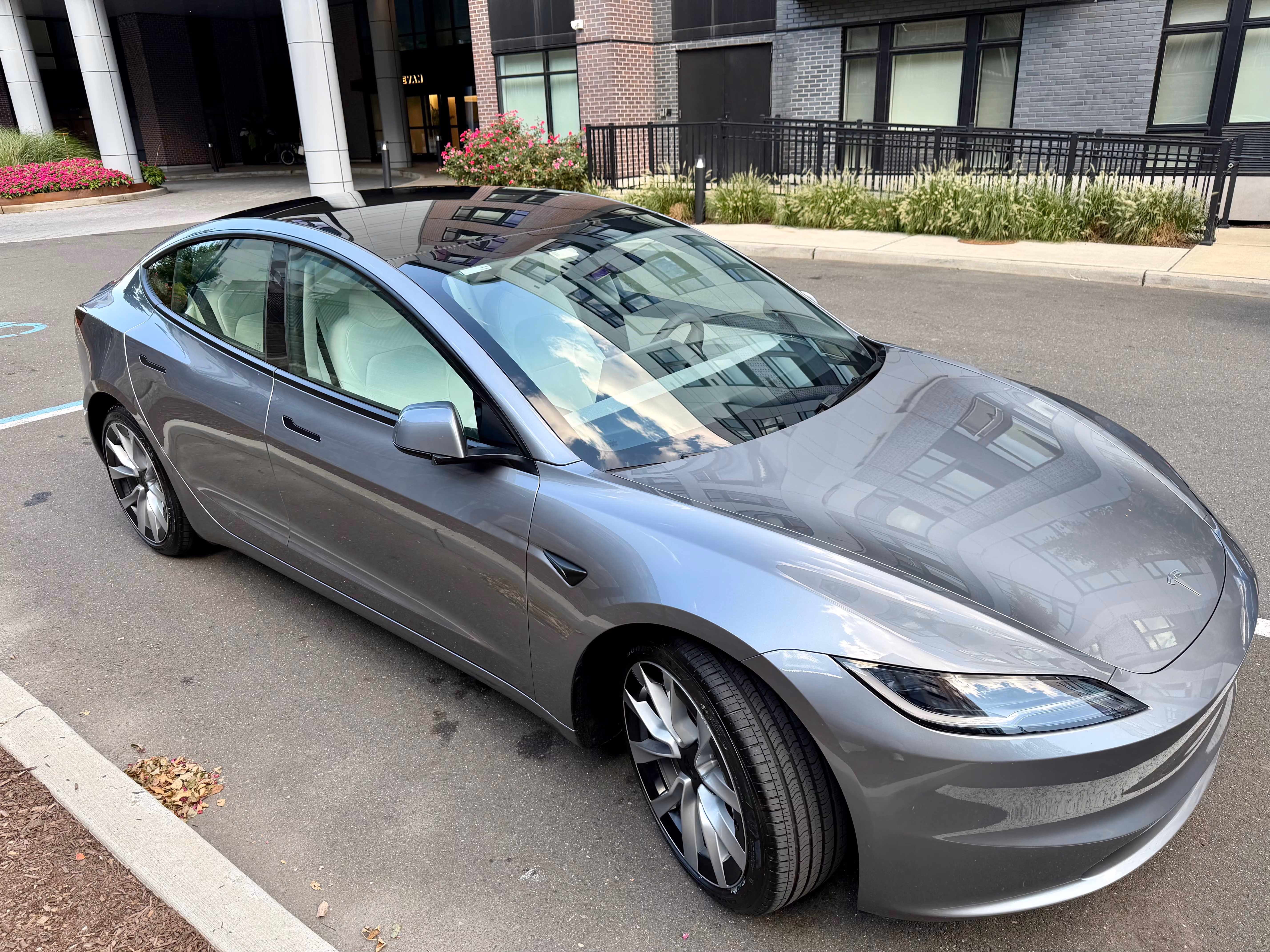 2025 Tesla Model 3 Long Range Sedan 4D RWD