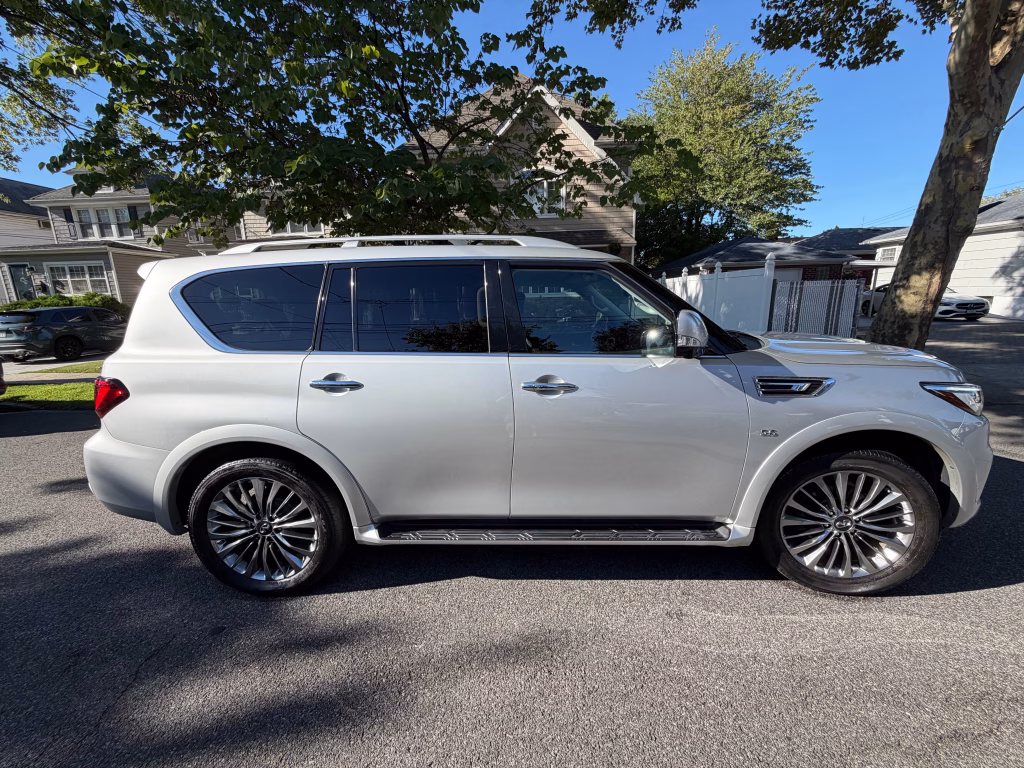 2018 INFINITI QX80 Sport Utility 4D AWD/4WD