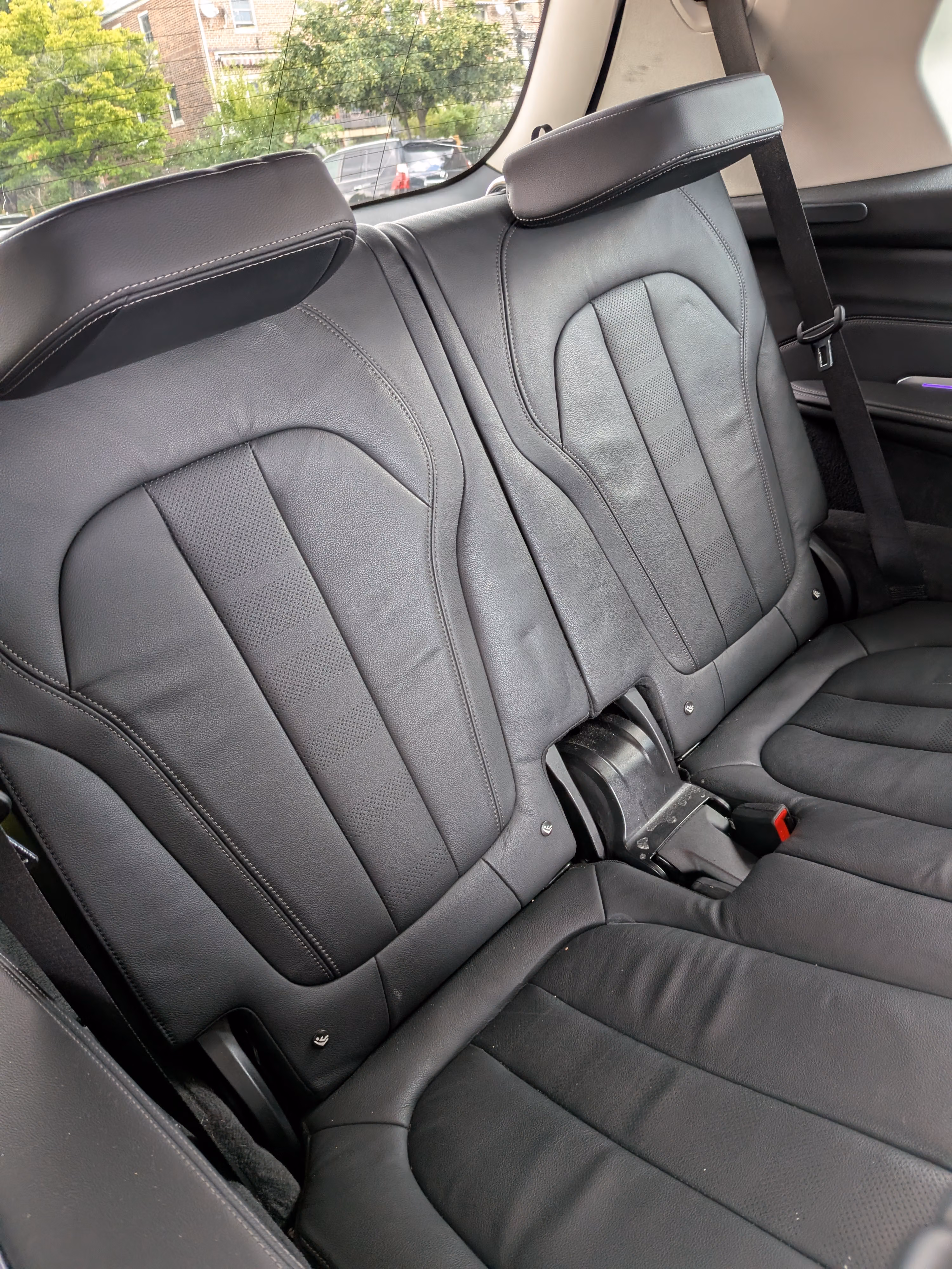 2020 BMW X7 xDrive40i Sport Utility 4D AWD/4WD