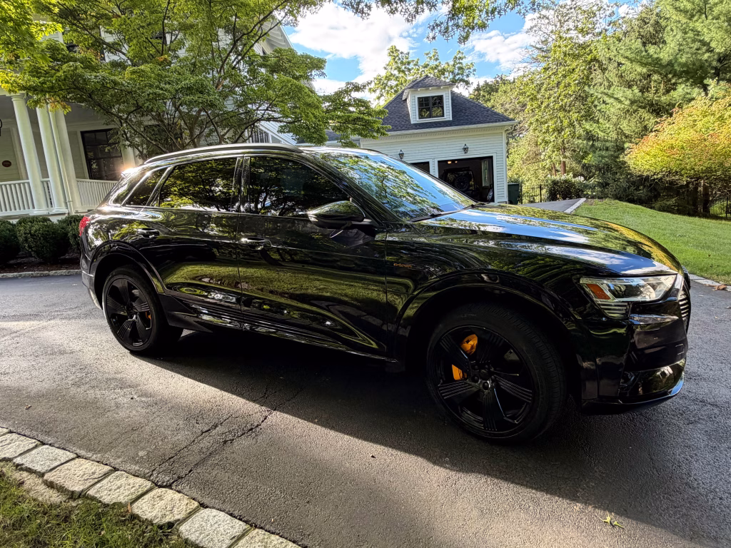 2022 Audi e-tron Premium Plus Sport Utility 4D AWD/4WD