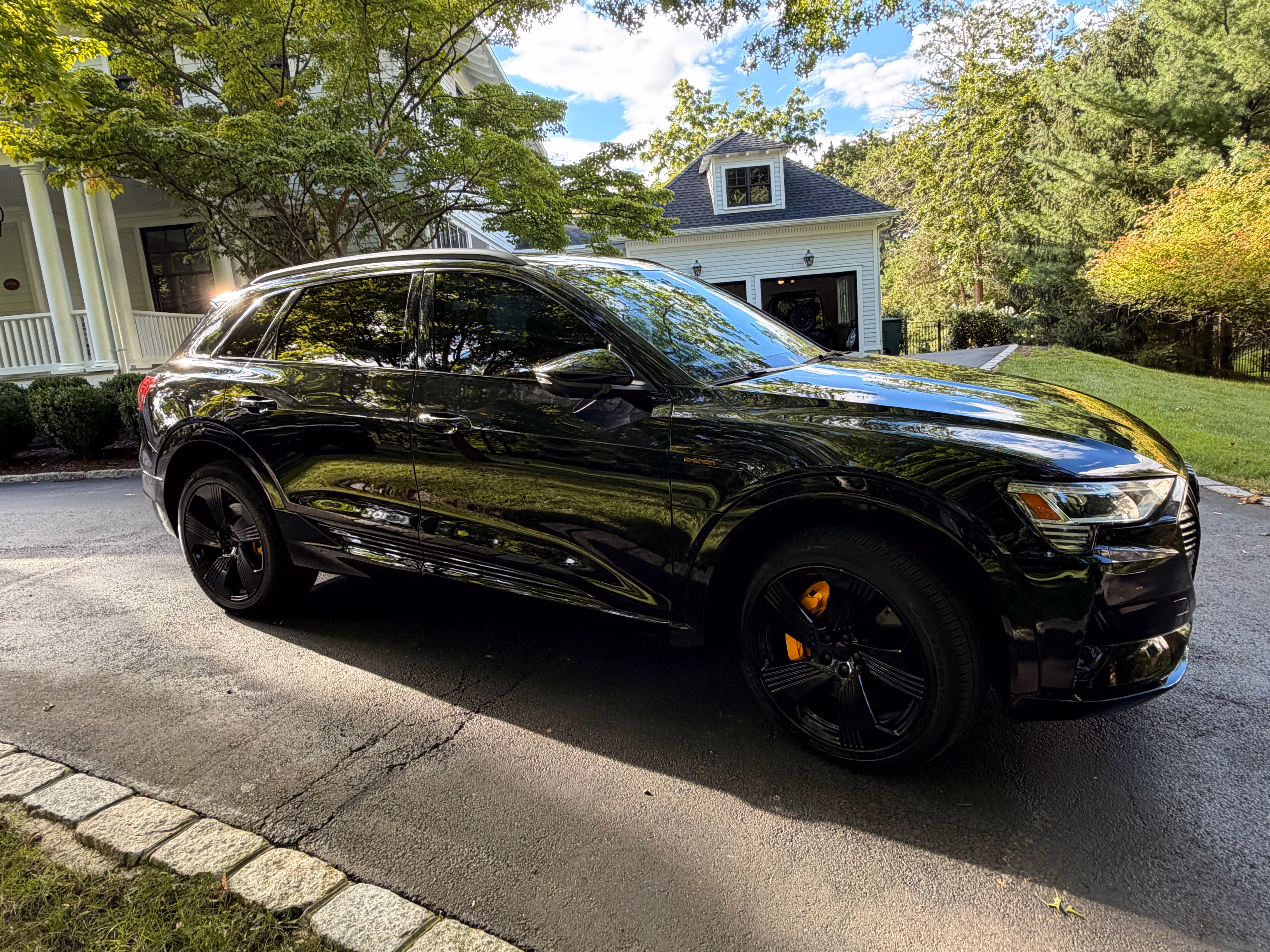 2022 Audi e-tron Premium Plus Sport Utility 4D AWD/4WD