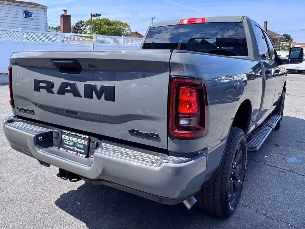 2026 RAM 2500 Big Horn AWD/4WD