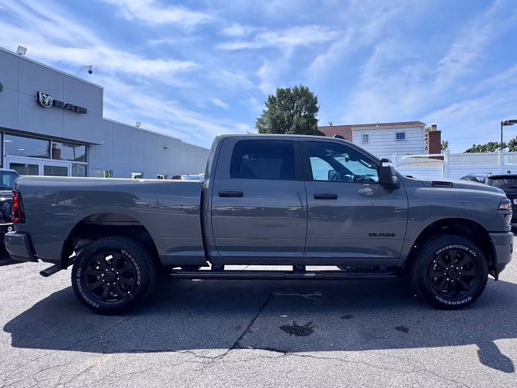 2026 RAM 2500 Big Horn AWD/4WD