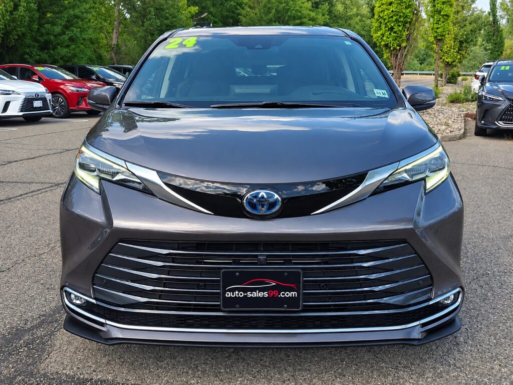 2024 Toyota Sienna Platinum AWD/4WD